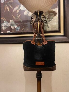 Vintage Dooney & Bourke please check all picture of condition